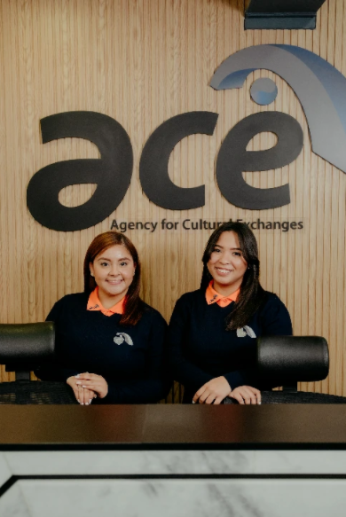 departamento de recepcion de ace international